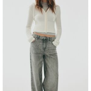 Women's White Zip Sweater- Crop